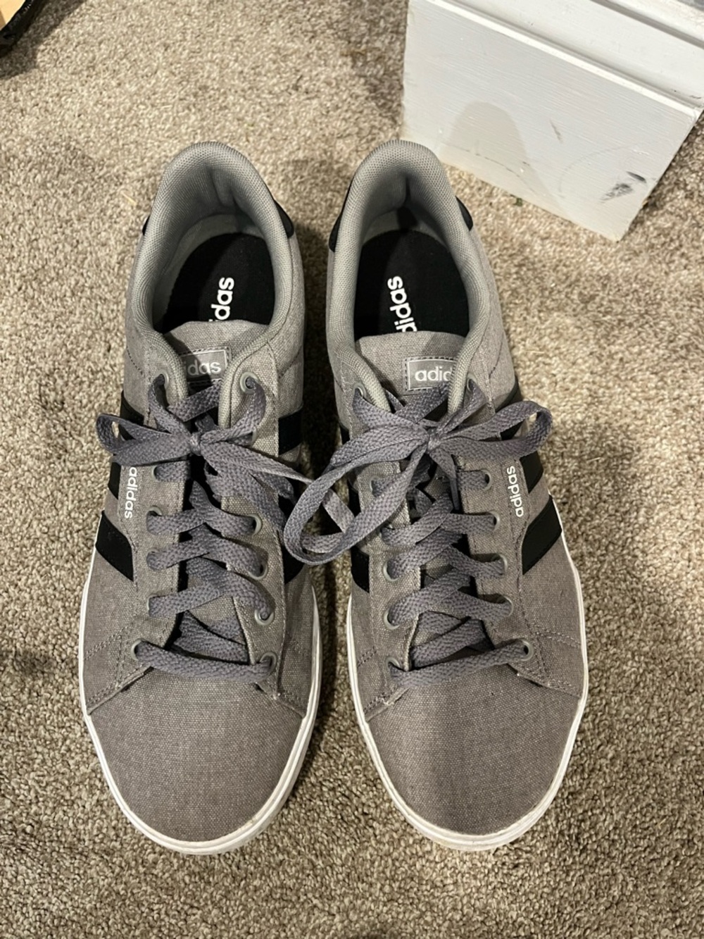 adidas Men’s Gray Sneakers with Black Stripes